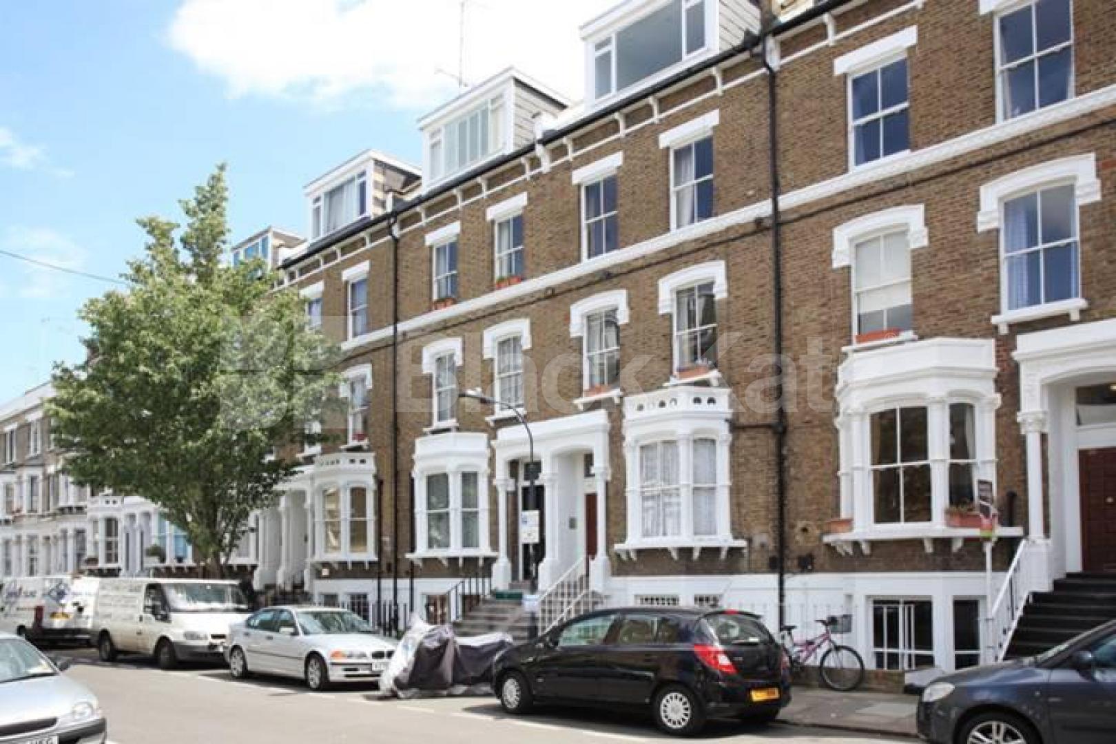 			NEW INSTRUCTION, 2 Bedroom, 1 bath, 1 reception Flat			 Gratton Road, Shepherds Bush